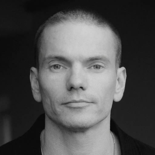 Дмитрий Думик